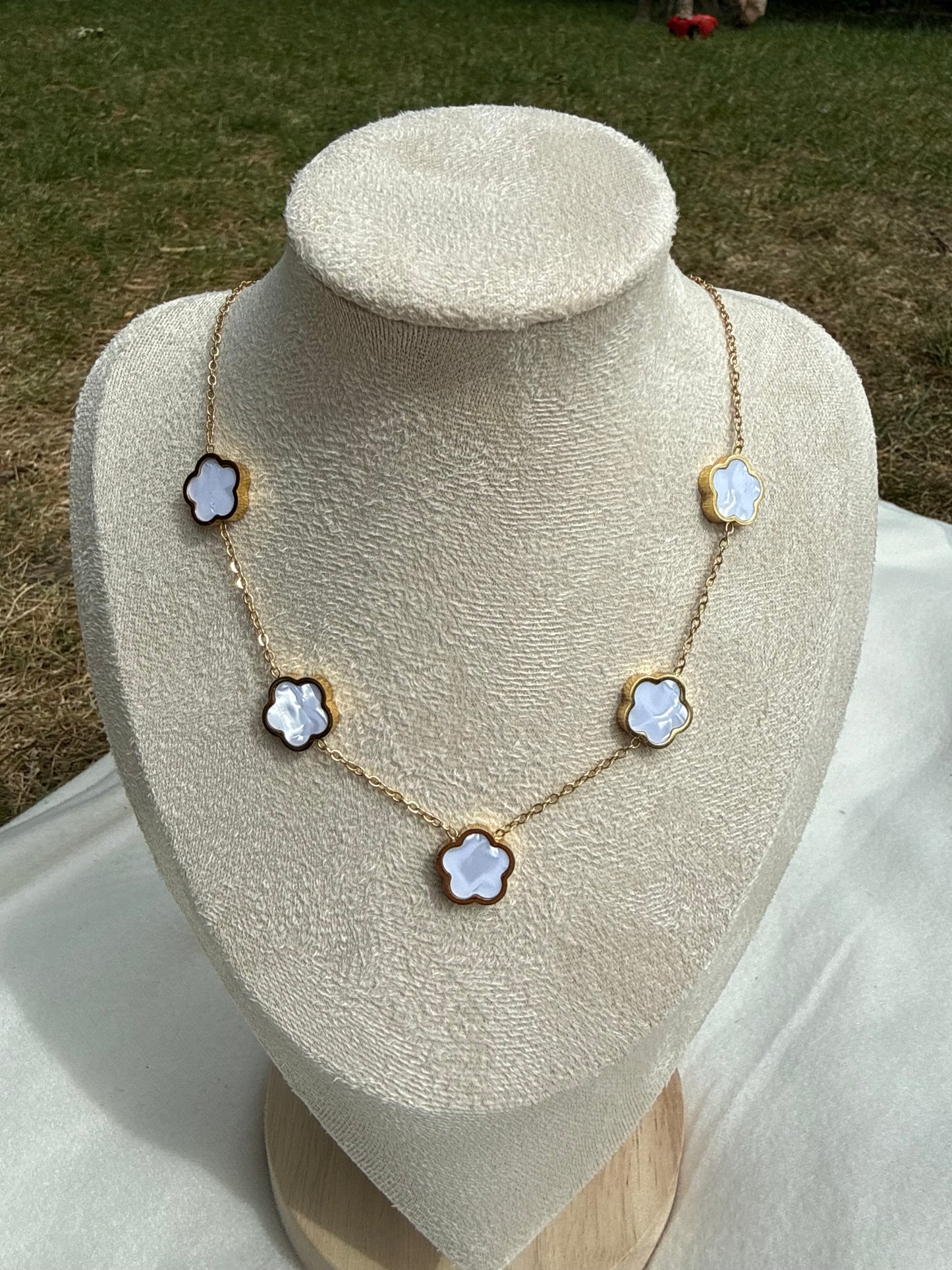 White flower necklace